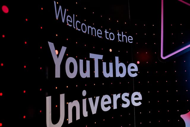 YouTube Universe - 0