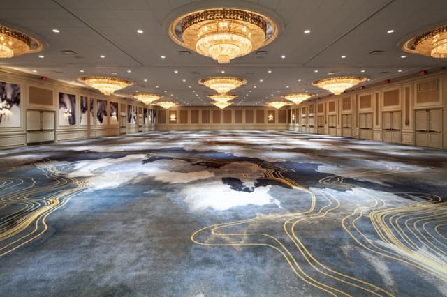 hougw-galleria-ballroom-2426-hor-clsc.jpg