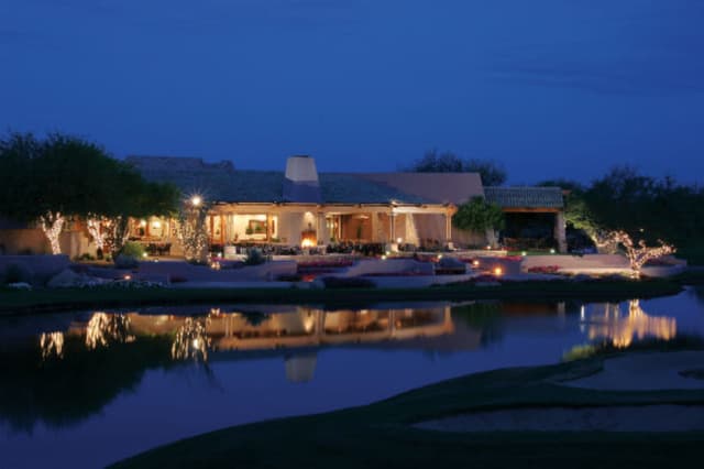Clubhouse-Night-High-Res-600x400.jpg