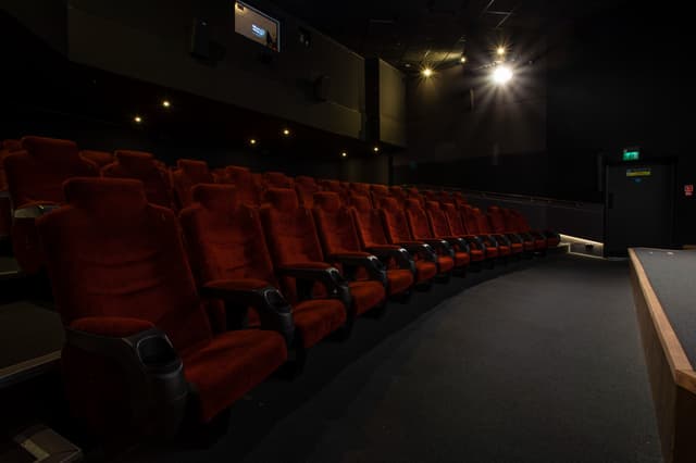 Screen 5.jpg