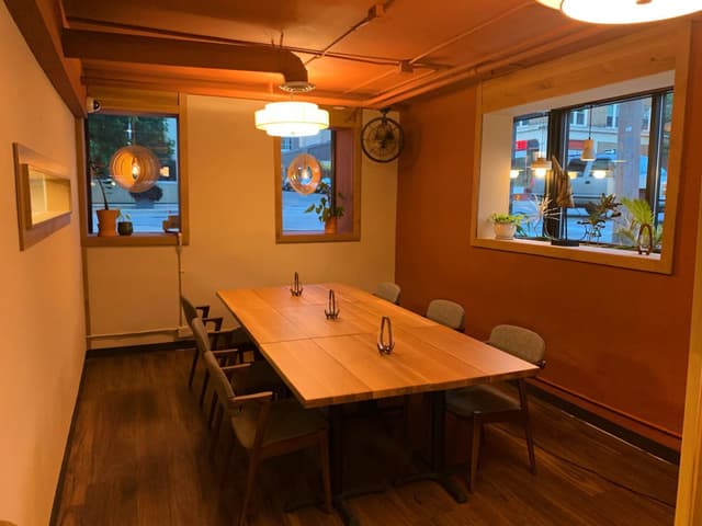 private dining room.jpg