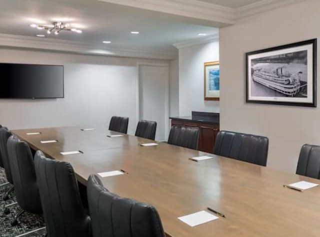 executiveboardroom.jpg
