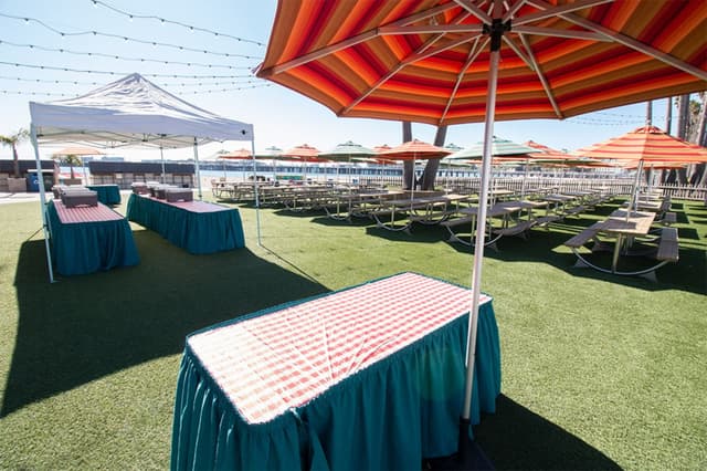aloha-terrace-tables-20200212-group-picnic-area-10.jpg