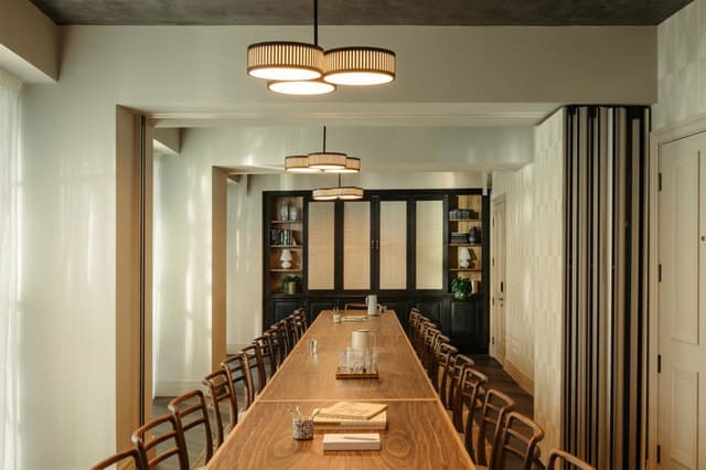 rsz_dining-room-boardroom-southwark.jpg