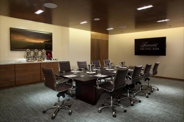 Topaz Boardroom	