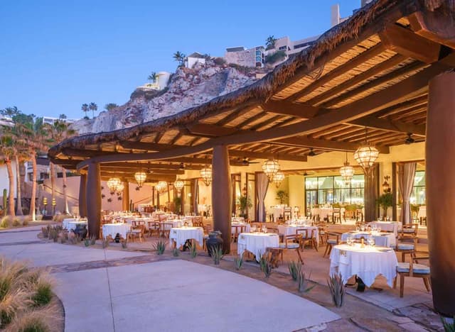 Don-ManuelÂ´s-Restaurant-at-WA-Los-Cabos-Pedregal-By-Blake-Marvin-outlets-Web-Res-6.jpg