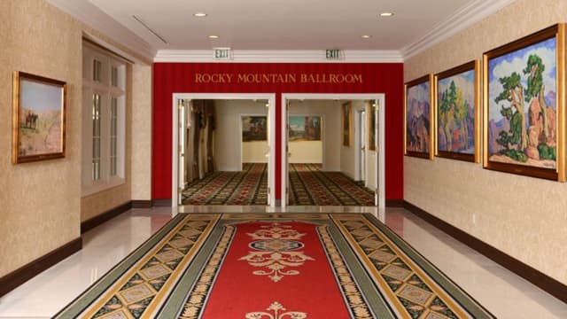 Rocky Mountain Foyer