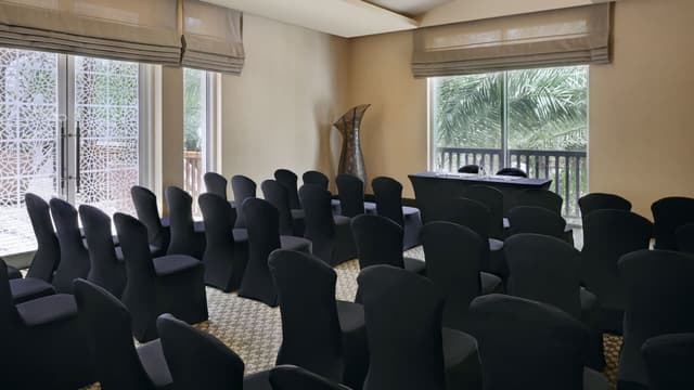 Park-Hyatt-Dubai-P348-Meeting-Room.jpg