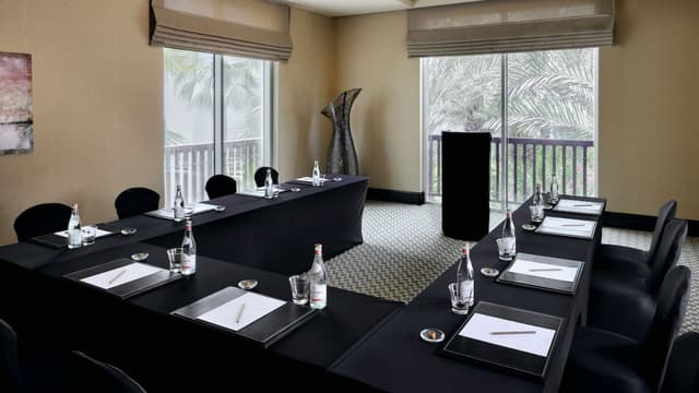 Park-Hyatt-Dubai-P349-Meeting-Room.jpg