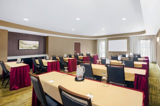 jaxne-room-1188-hor-clsc.jpg