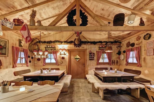 Curling Cabin