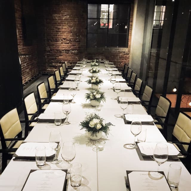 Private Dining Room (Half Room - Gaoler’s Mews)