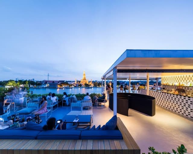 SALA-Rooftop-Bar-01.jpg