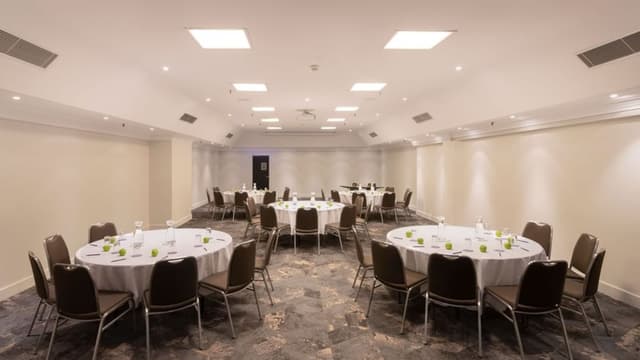 novotel-sydney-airport-hibiscus-conference-room_wide.jpg