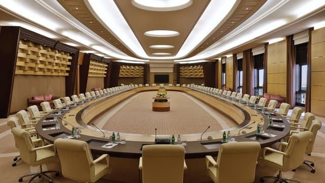 Al Muhra Meeting Room