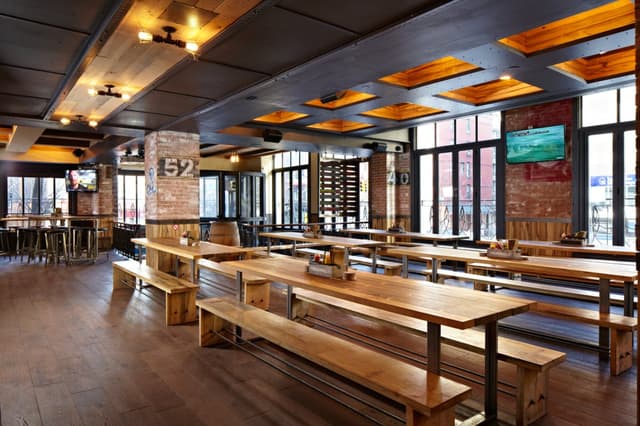 Jl9W9QlFTwKiTcwVUDRs_Treadwell Park - Craft Beer Hall, Restaurant & Bar - Dining Room - 47.jpg