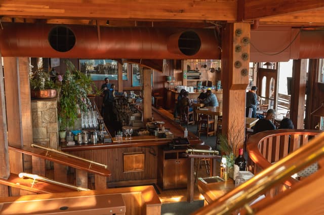 Jakes+on+the+Lake+Private+Dining-24.jpg