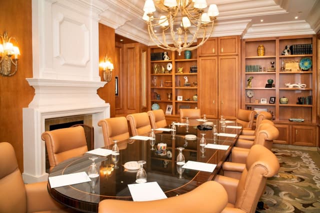 Oaks Boardroom