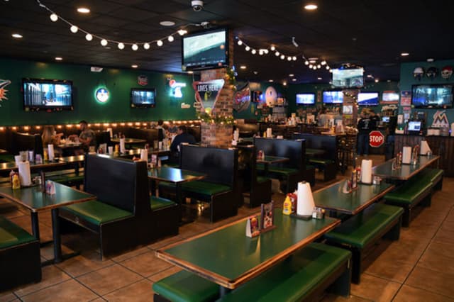 Full Buyout of Sports Grill Miami Lakes