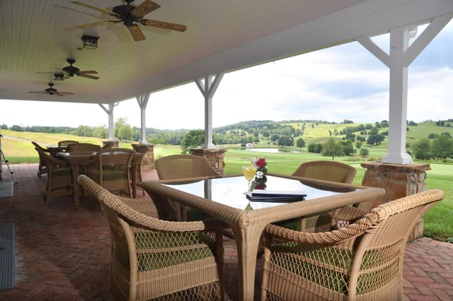 Party Barn - Porch/Patio