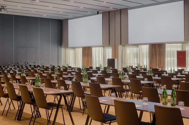 NH_Collection_Milano_CityLife_Meeting_Rooms_Classroom_Setup_Chiffon_Chairs.jpg