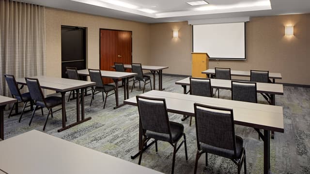 houbs-classroom-5096-hor-wide.jpg