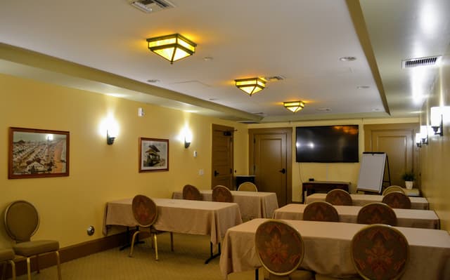 Emerald Isle Meeting Room