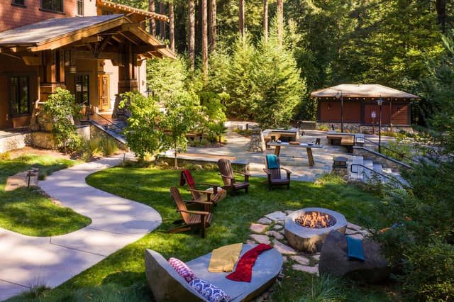 redwood-lawn-and-firepit.jpg
