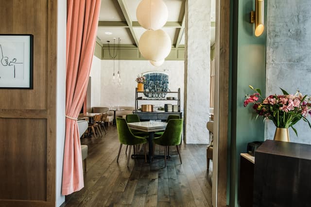 lila_lyla_dec_2019 dining room interior 3.jpg