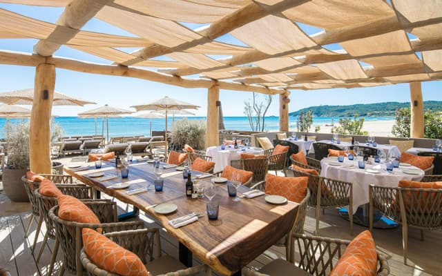 Byblos-Beach-plage-pampelonne-restaurant-frenchriviera-1600x1000.jpg
