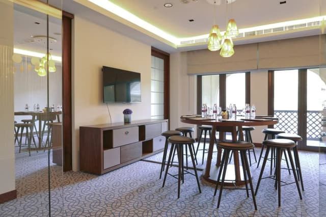 Glass-Meeting-Room.jpg