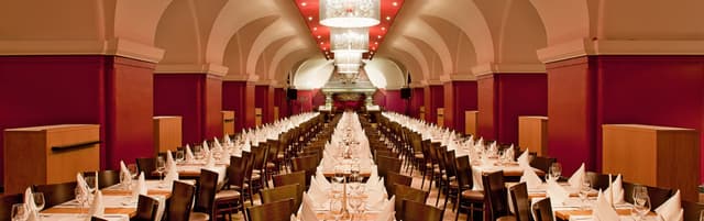 Full Buyout of Restaurant Parlament Hamburg