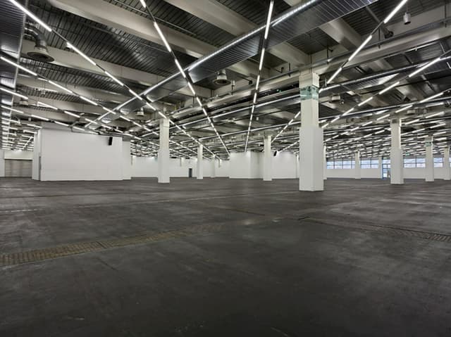 Hall 4