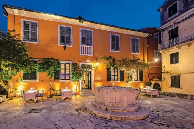 venetian-well-fine-dining-restaurant-corfu-old-town-exterior-kremasti-square-36.jpg