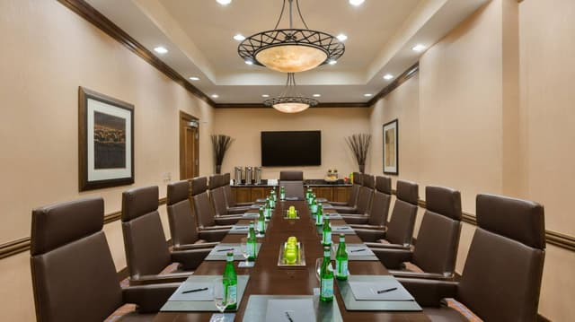 Saguaro Executive Boardroom