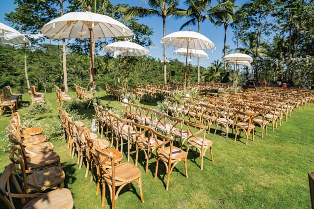 wedding-lawn2.jpg