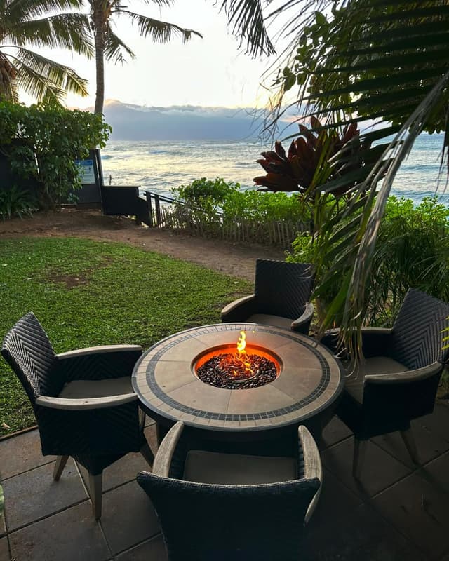 Vana Beach Front Table