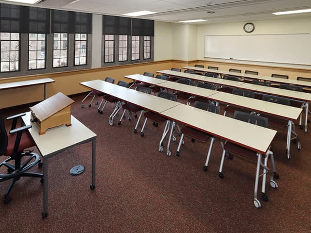 margery-reed-hall-classroom-2.jpg