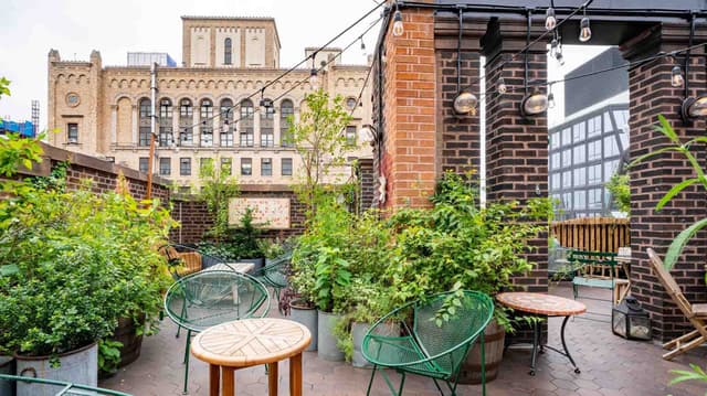 Outdoor Dining Space