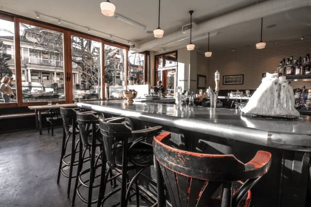 Barroom.jpg