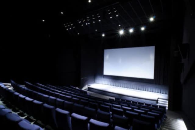 Cinema 3 - Piers Handling Cinema