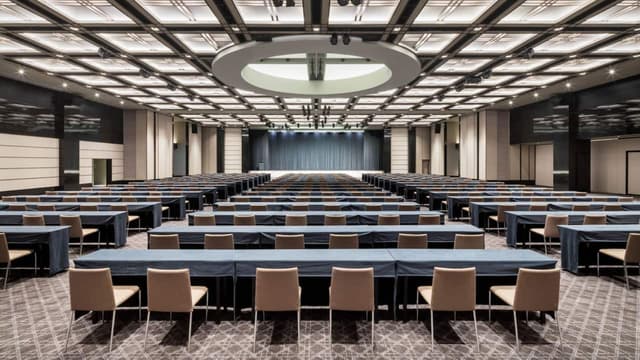 Grand-Hyatt-Seoul-P1641-Grand-Ballroom-Class-Table-Front.jpg