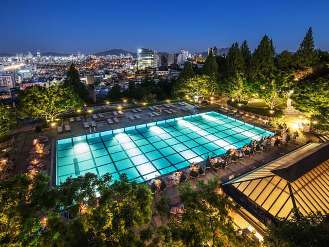 Grand-Hyatt-Seoul-P957-Poolside-BBQ.jpg