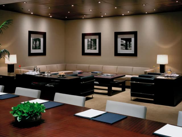 SELRS-P005-Business-and-Meeting-Room.jpg