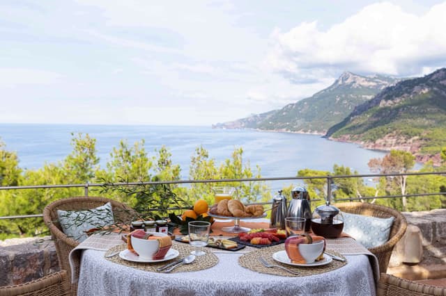 Son Bunyola - Sa Punta de SâAguila Breakfast.jpg