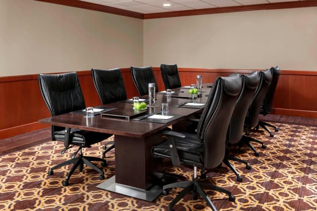 Ellendale Boardroom