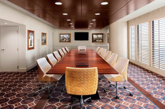 msyis-boardroom-0812-hor-clsc.jpg