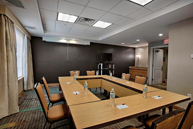 Ocean Meeting Room