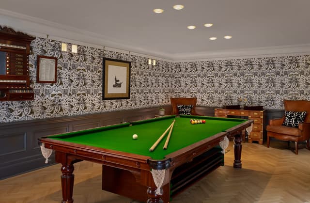 Holmes_2021_The-Billiards-Room_Pool-Table-1.jpg