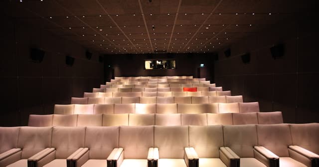 RMO-Art-Cinema-Katara1-1050x550.jpg